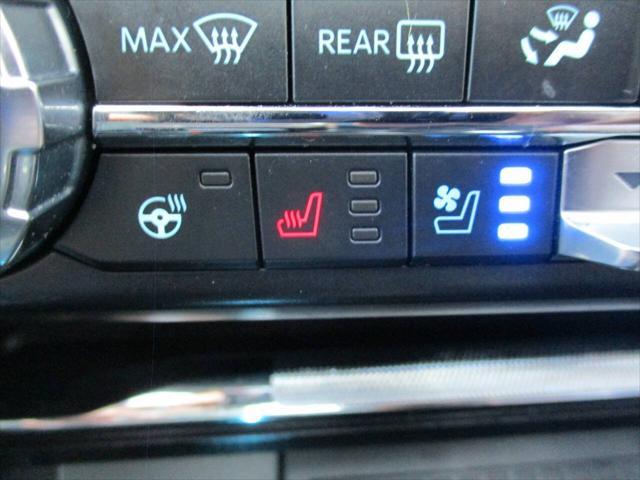 Photo of 2021 Maroon Ford F-150