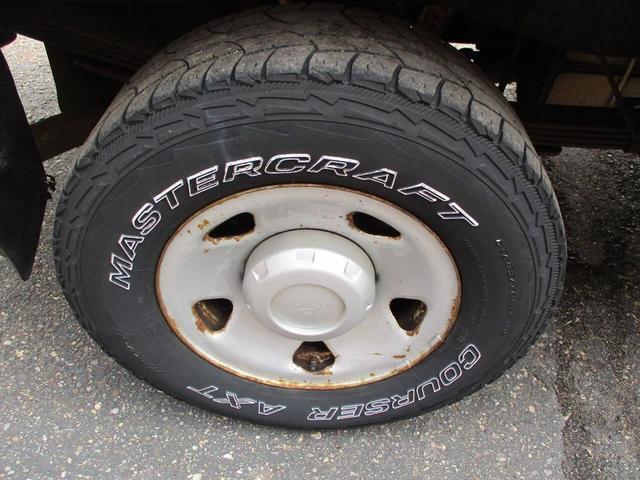 Photo of 2009 Oxford White Clearcoat Ford F-250