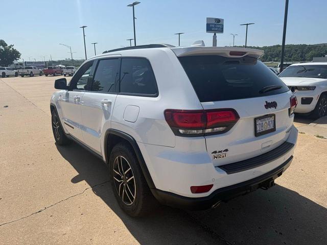 Photo of 2021 Bright White Clearcoat Jeep Grand Cherokee