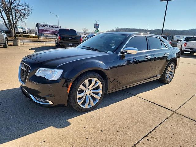 2016 Chrysler 300C