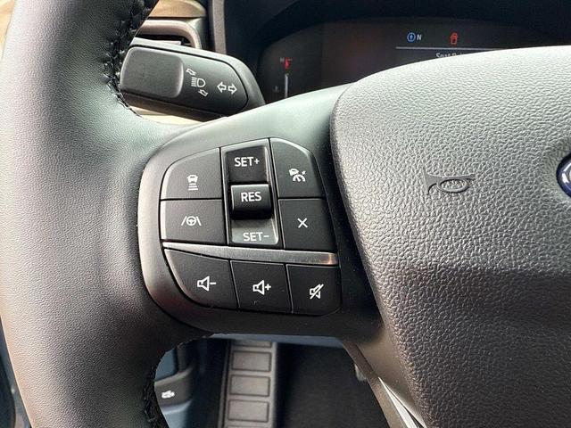 Photo of 2025 Azure Gray Metallic Ford Maverick