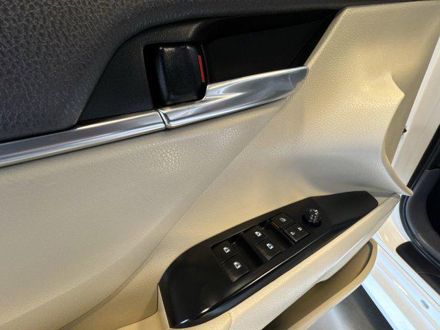 Photo of 2020 Super White Toyota Camry