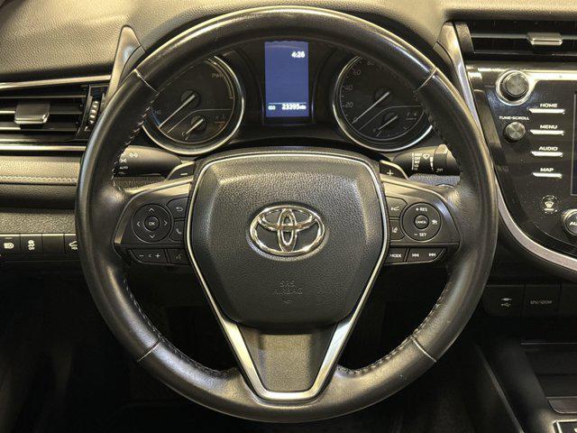 Photo of 2019 Blue Streak Metallic Toyota Camry Hybrid