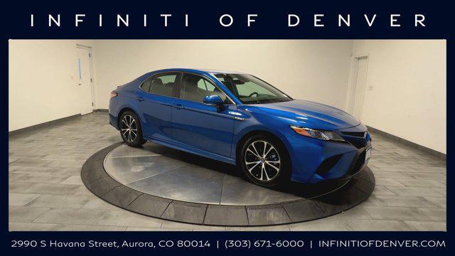 Photo of 2019 Blue Streak Metallic Toyota Camry Hybrid