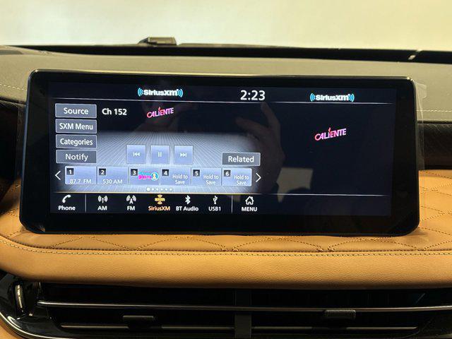 Photo of 2025 Grand Blue/Black Obsidian INFINITI QX60