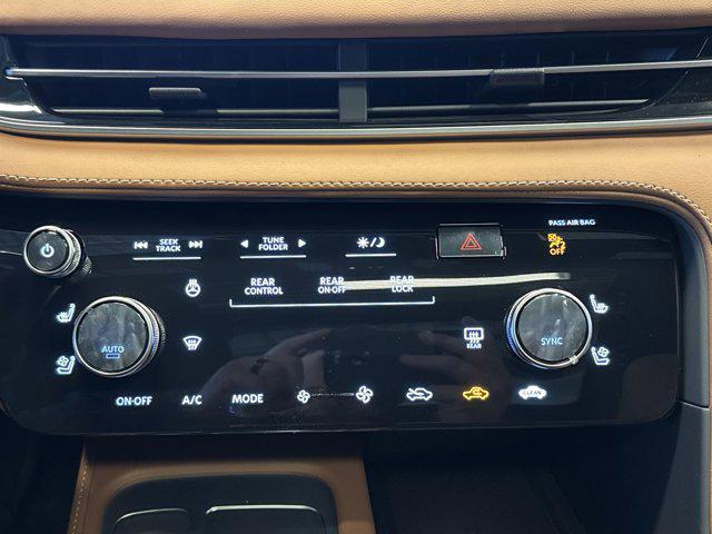 Photo of 2025 Grand Blue/Black Obsidian INFINITI QX60