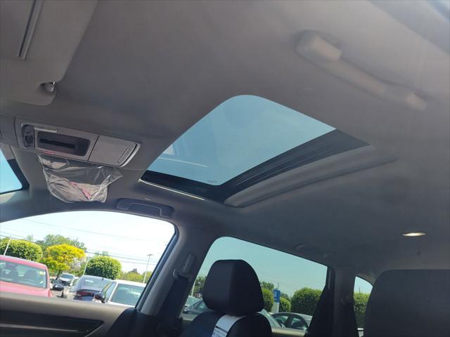Photo of 2026 Platinum White Pearl Honda CR-V