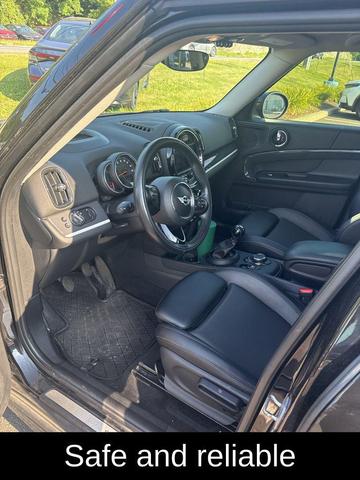 Photo of 2018 Midnight Black Metallic MINI Countryman