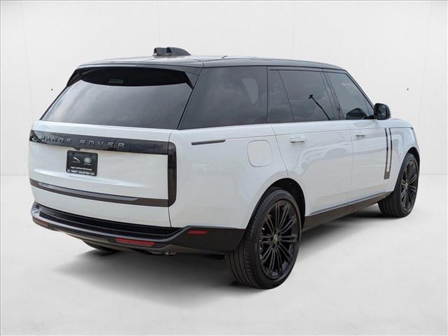 Photo of 2025 Fuji White Land Rover Range Rover