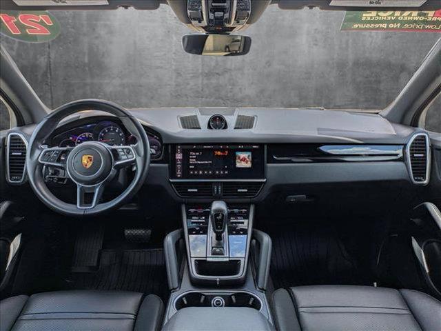 Photo of 2021 Silver/Gray Porsche Cayenne