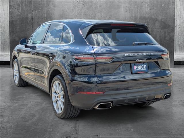 Photo of 2021 Silver/Gray Porsche Cayenne