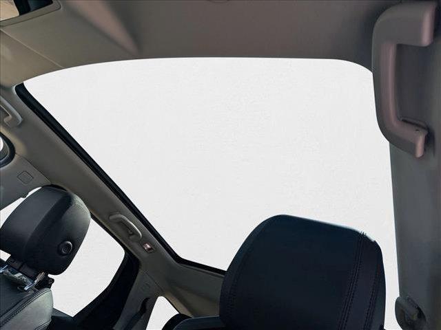 Photo of 2023 Santorini Black Metallic Land Rover Discovery Sport