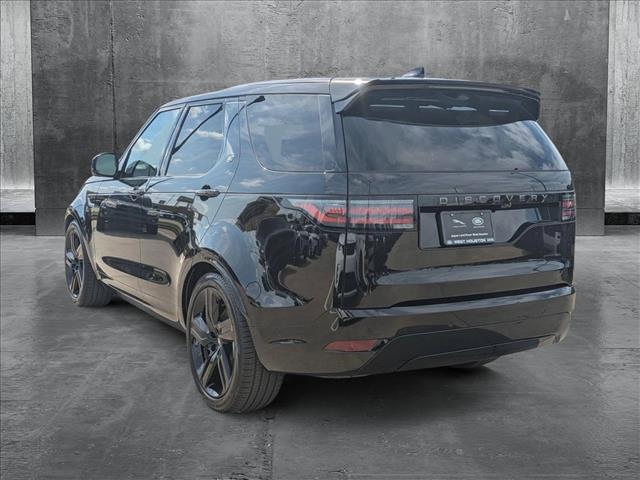 Photo of 2025 Santorini Black Metallic Land Rover Discovery