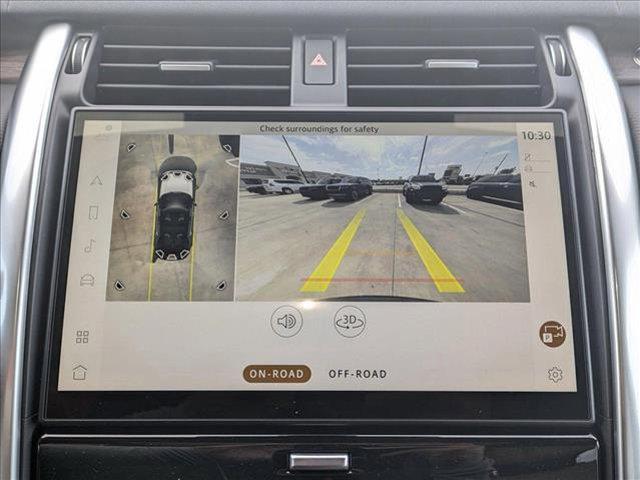 Photo of 2025 Santorini Black Metallic Land Rover Discovery