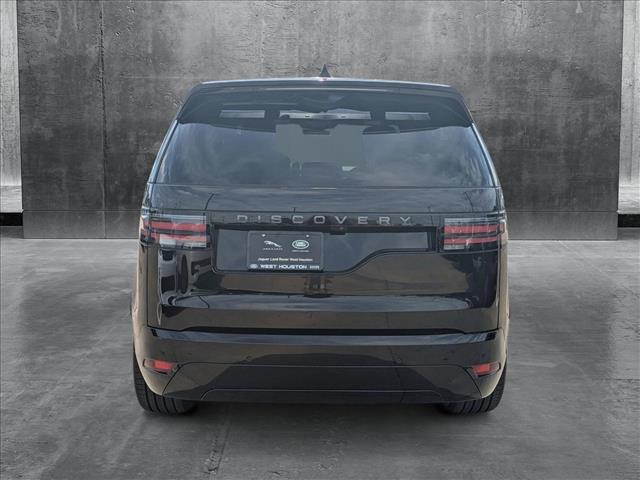 Photo of 2025 Santorini Black Metallic Land Rover Discovery