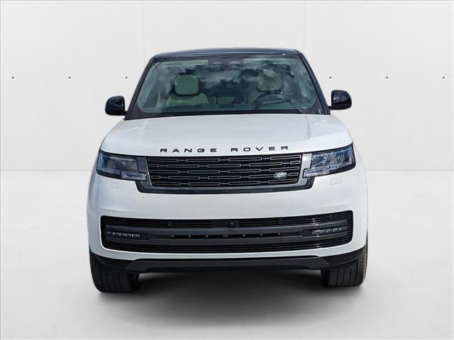 Photo of 2025 Ostuni Pearl White Premium Metallic Land Rover Range Rover