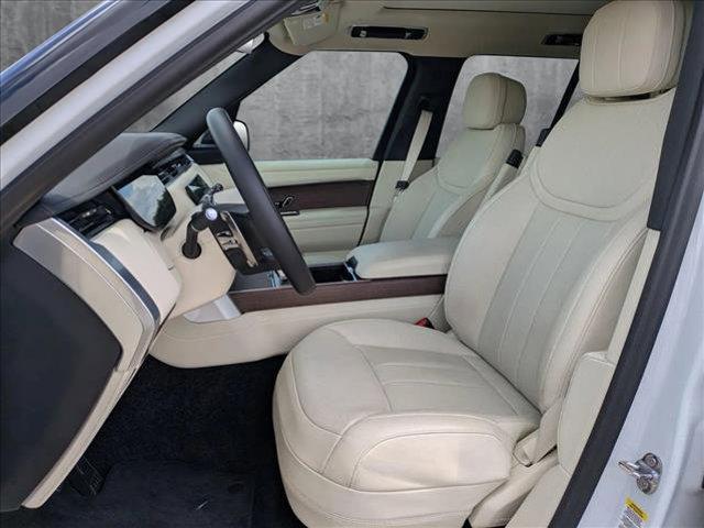 Photo of 2025 Fuji White Land Rover Range Rover