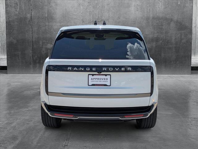 Photo of 2025 Fuji White Land Rover Range Rover