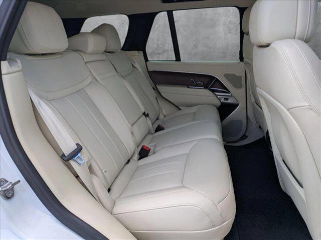 Photo of 2025 Fuji White Land Rover Range Rover