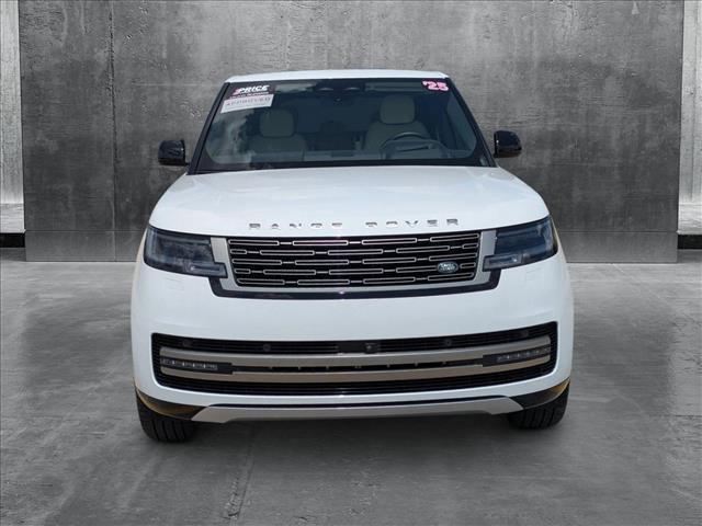 Photo of 2025 Fuji White Land Rover Range Rover