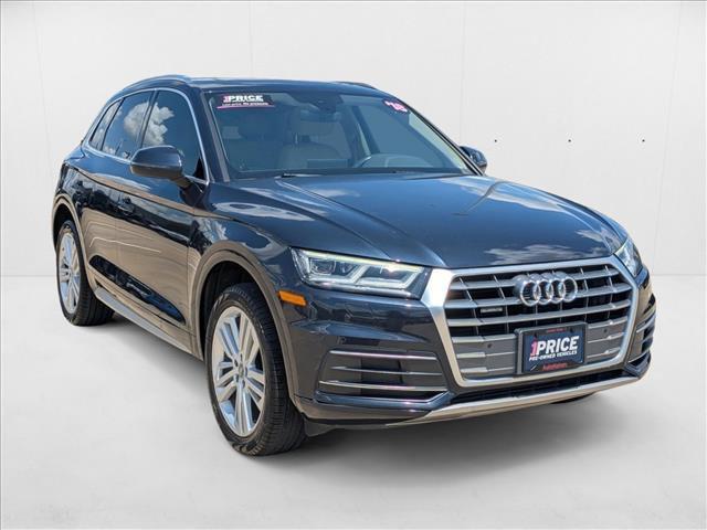 Photo of 2018 Moonlight Blue Metallic Audi Q5