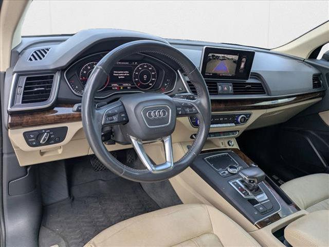 Photo of 2018 Moonlight Blue Metallic Audi Q5