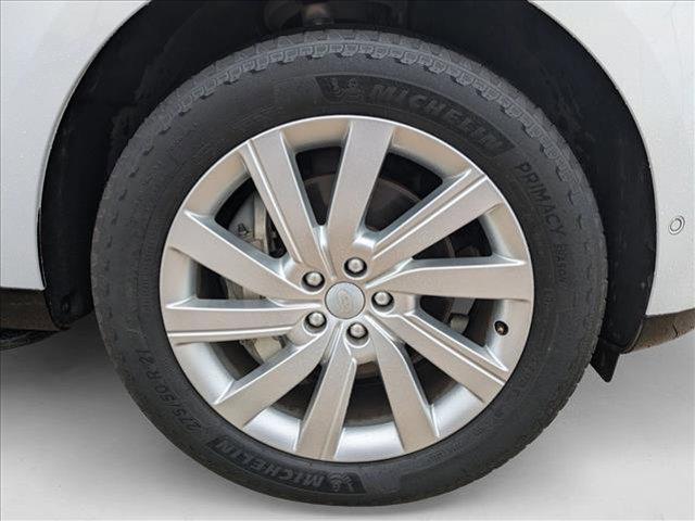 Photo of 2023 Fuji White Land Rover Range Rover