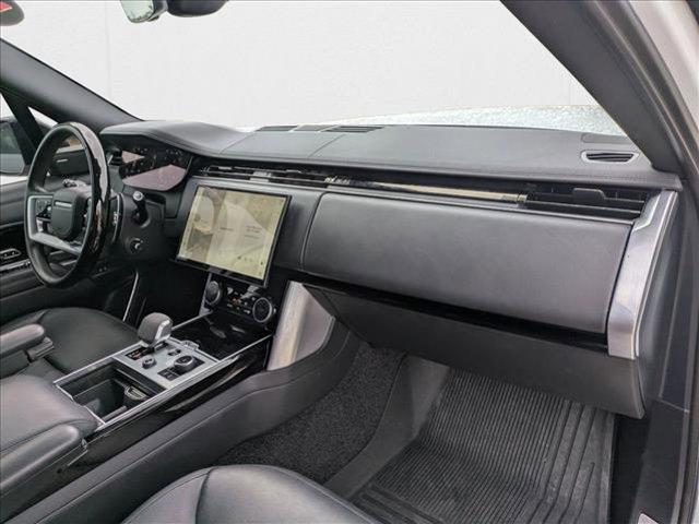 Photo of 2023 Fuji White Land Rover Range Rover