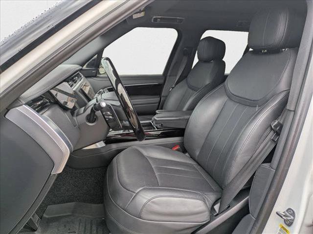 Photo of 2023 Fuji White Land Rover Range Rover