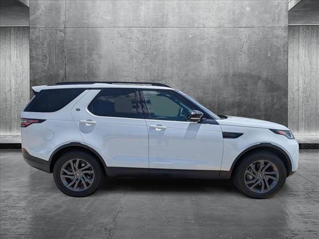 Photo of 2019 Yulong White Metallic Land Rover Discovery