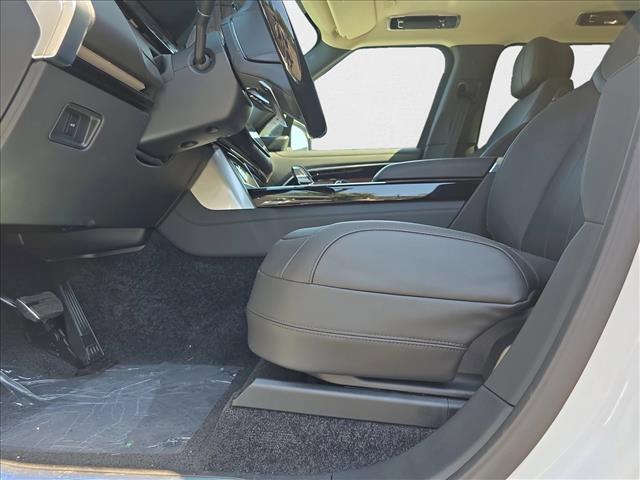 Photo of 2025 Fuji White Land Rover Range Rover