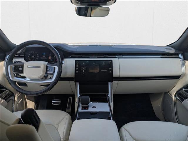 Photo of 2025 Fuji White Land Rover Range Rover
