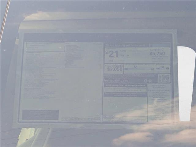 Photo of 2025 Fuji White Land Rover Range Rover