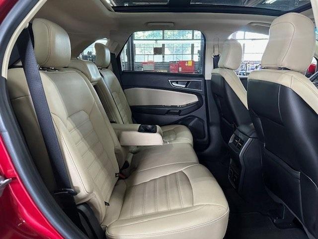 Photo of 2020 Rapid Red Metallic Tinted Clearcoat Ford Edge