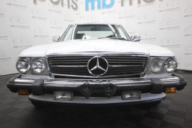 Photo of 1989 Light Ivory Mercedes-Benz SL-Class