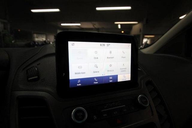 Photo of 2021 Silver Ford Transit Connect