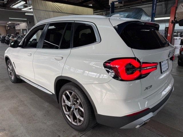 Photo of 2022 Alpine White BMW X3
