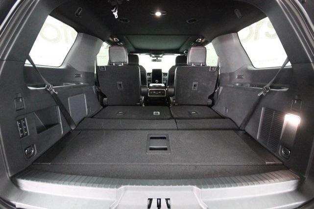 Photo of 2024 Iconic Silver Metallic Ford Expedition