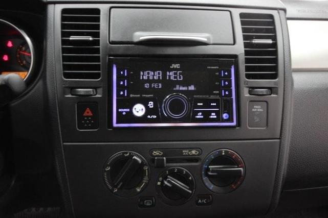 Photo of 2007 Magnetic Gray Metallic Nissan Versa