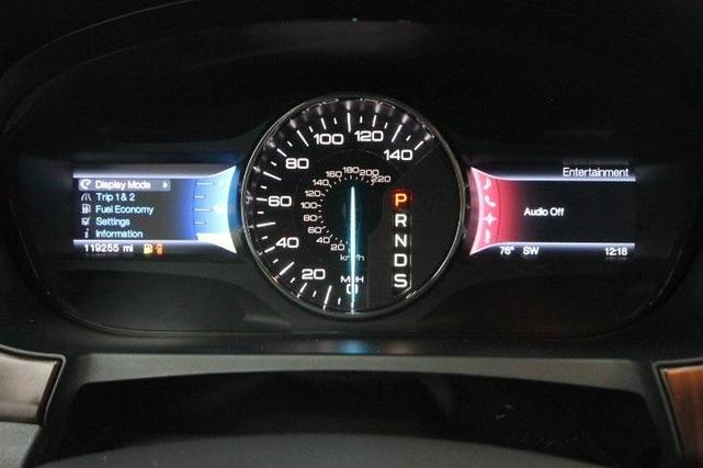 Photo of 2013 Tuxedo Black Metallic Ford Edge