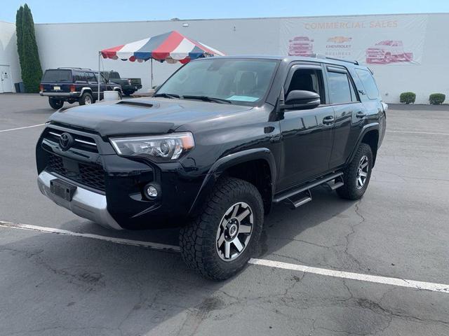 Photo of 2021 Gray Toyota 4Runner