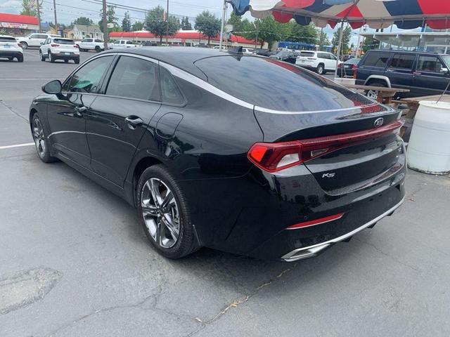Photo of 2021 Ebony Black Kia K5