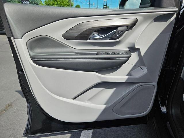 Photo of 2024 Ebony Twilight Metallic GMC Terrain