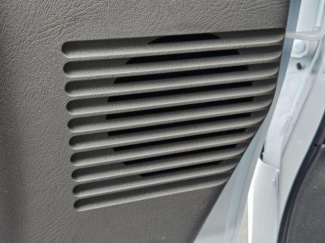 Photo of 2025 Summit White Chevrolet Express 2500