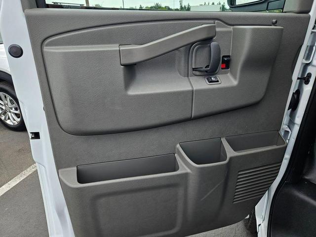 Photo of 2025 Summit White Chevrolet Express 2500