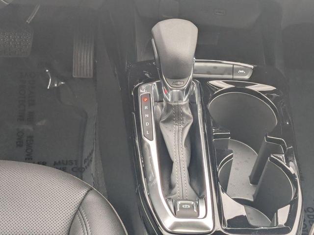 Photo of 2025 Summit White Chevrolet Trax