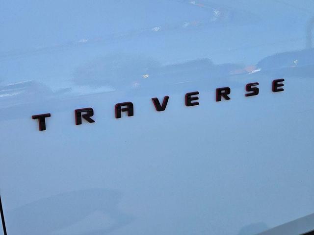 Photo of 2019 Summit White Chevrolet Traverse