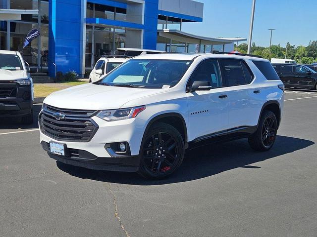 Photo of 2019 Summit White Chevrolet Traverse