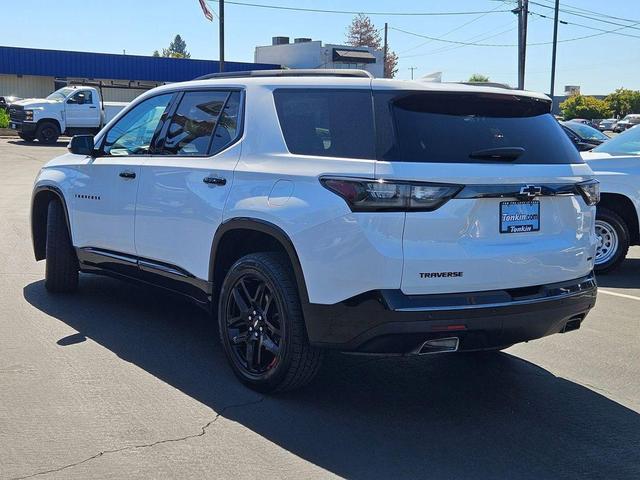 Photo of 2019 Summit White Chevrolet Traverse