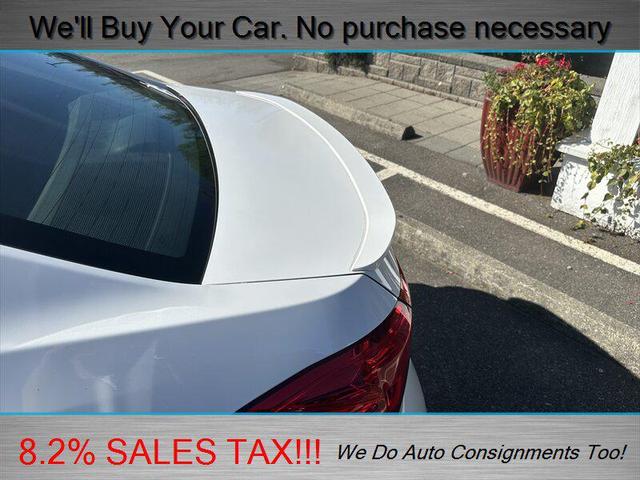Photo of 2018 Super White Toyota Corolla